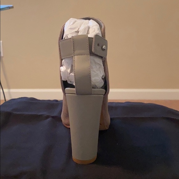 Vince Addison Woodsmoke Heels - Picture 5 of 6